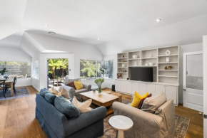 Kaleido Nook Enchanting 3BR Magic on Rugby Street